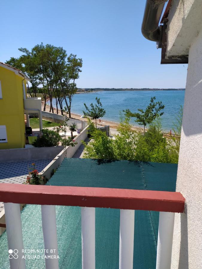 Apartman Joy Nin Exteriér fotografie
