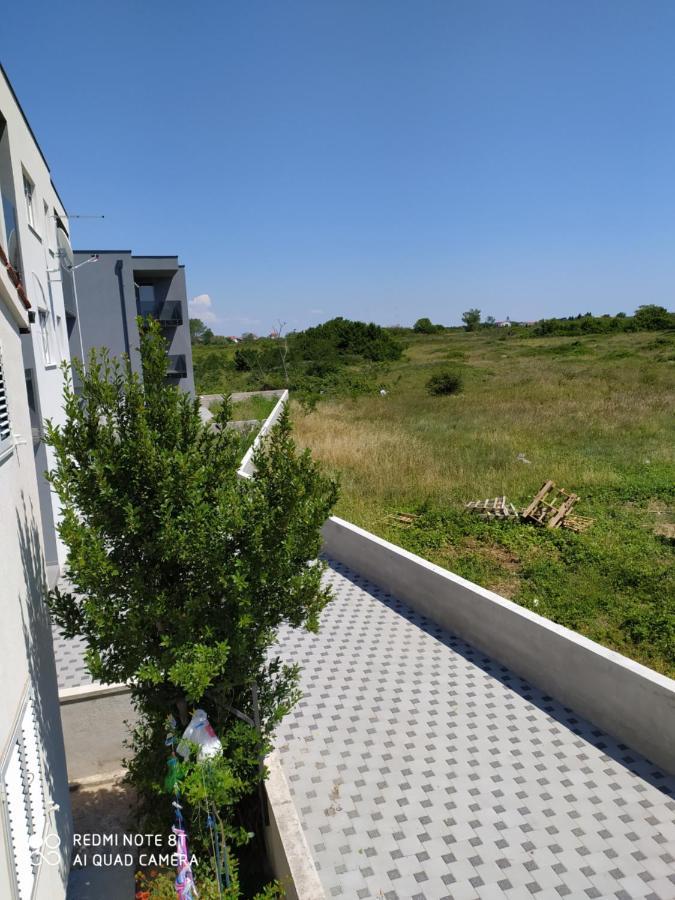 Apartman Joy Nin Exteriér fotografie