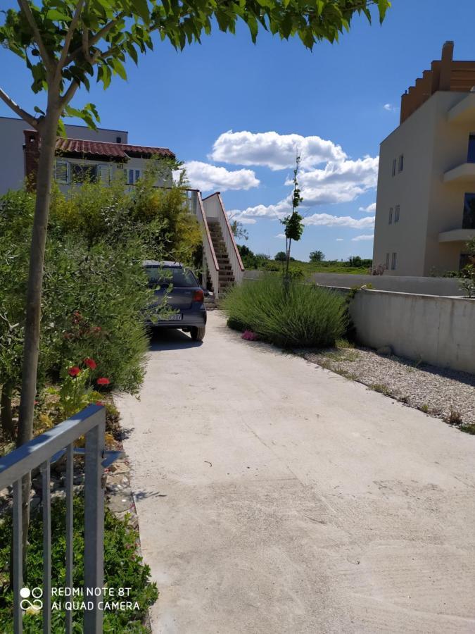 Apartman Joy Nin Exteriér fotografie